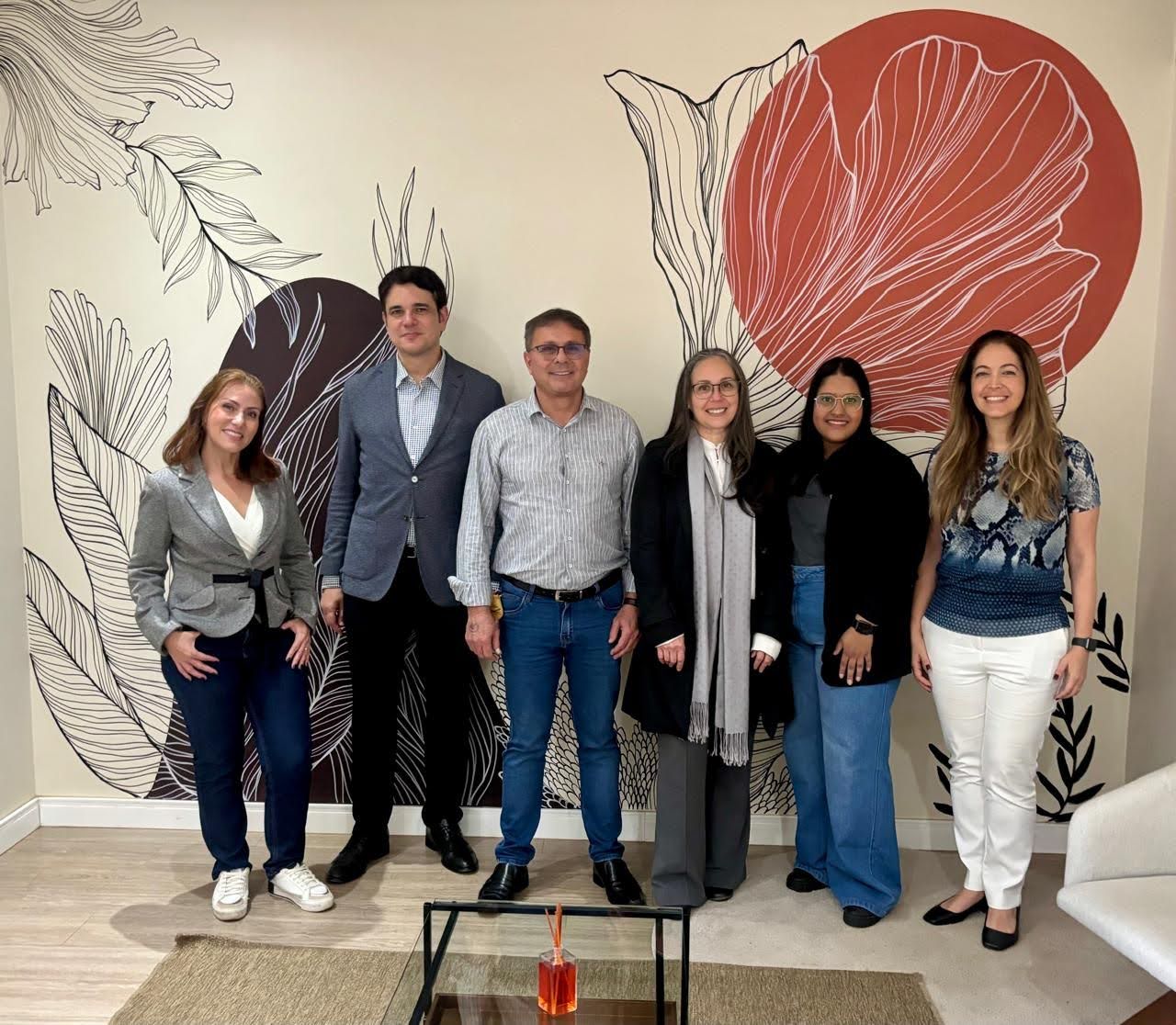 Inovação brasileira em fragrâncias: ABIFRA visita a Vollmens