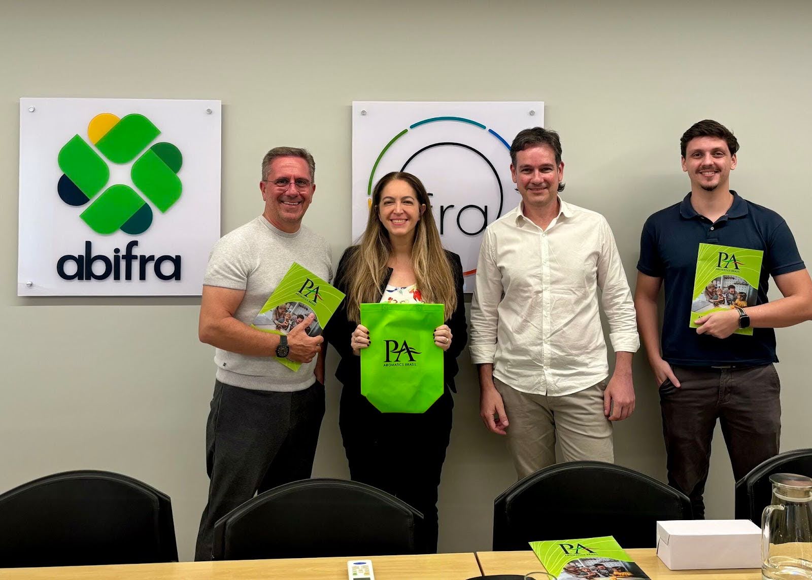 ABIFRA recebe a PA Aromatics