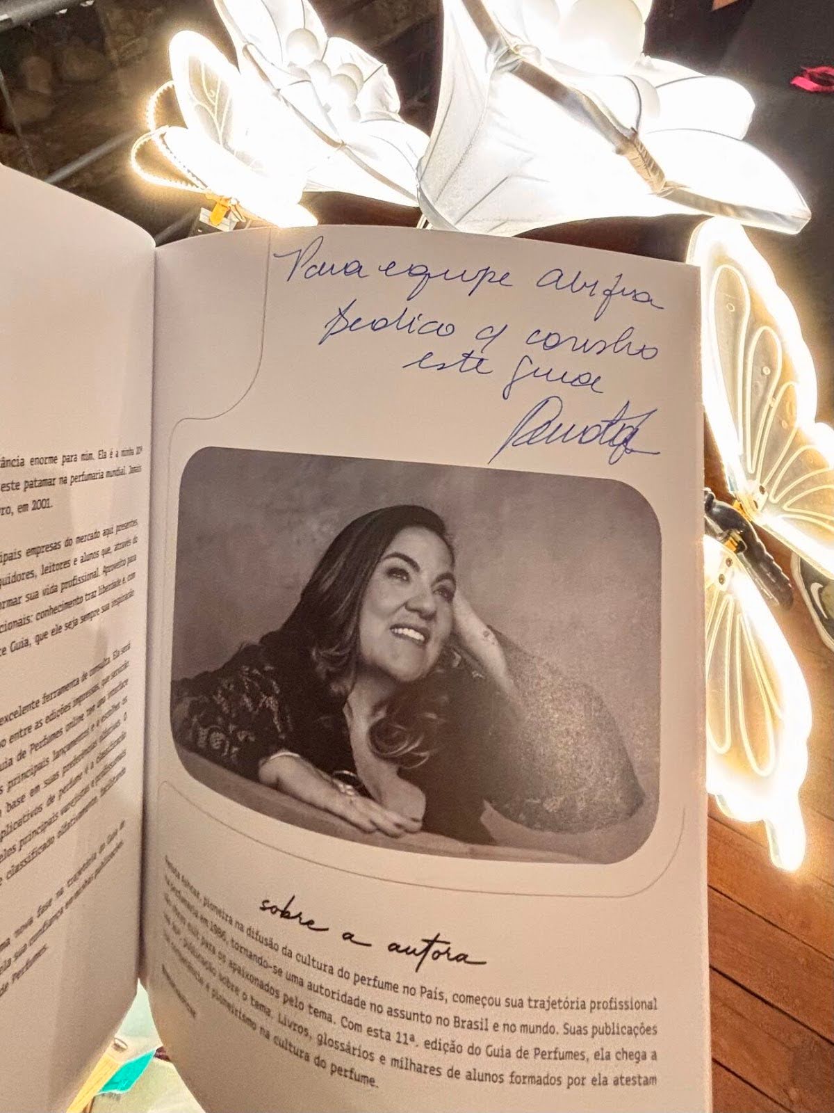 Renata Ashcar lança 11a edição do Guia de Perfumes e versão online